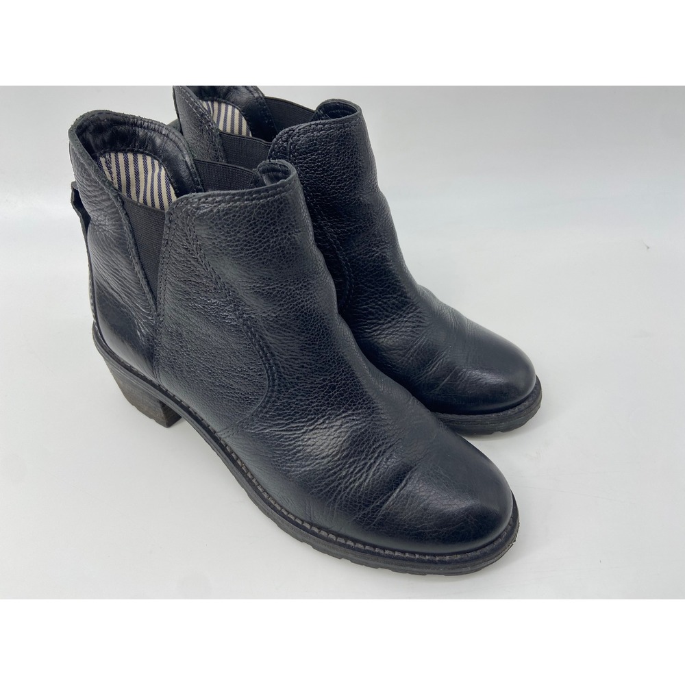 LL Bean Ankle Boots Womens 7 Black Pebbled Leather Chelsea Lug Sole Outdoor
